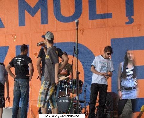 Aici se pot pune orice fel de poze - concert la videle - POZE