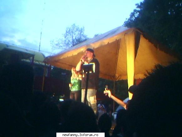 Aici se pot pune orice fel de poze - poza d la concertu cu N&D din d la ROMAN poza e - POZE
